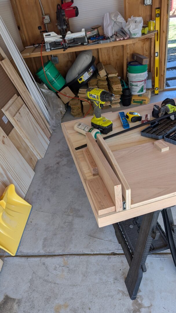 Attaching the "wing" for the keyboad drawer